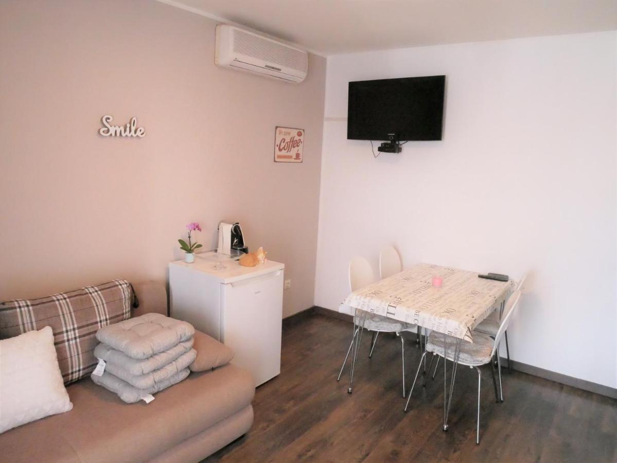 Apartments Kety Rovinj Exterior foto